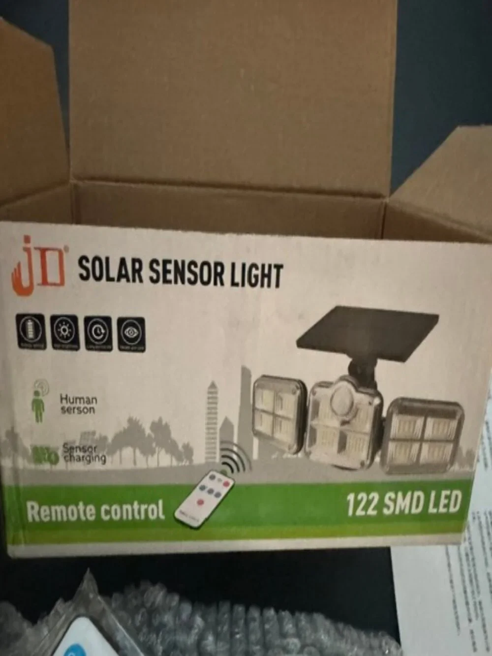 Solar Motion Sensor Light LED Outdoor Security Flood Light Remote Control NEW - Picture 6 of 6